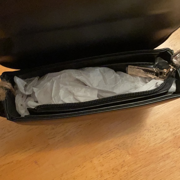 Purse - Picture 2 of 3